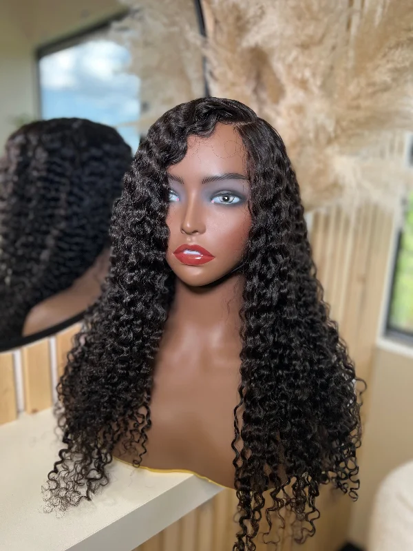 22” curly wig